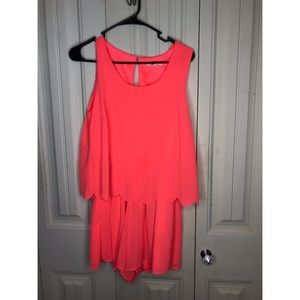 Boutiqur coral romper